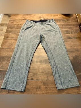 🌟 Women’s Nike Charcoal Sweatpants